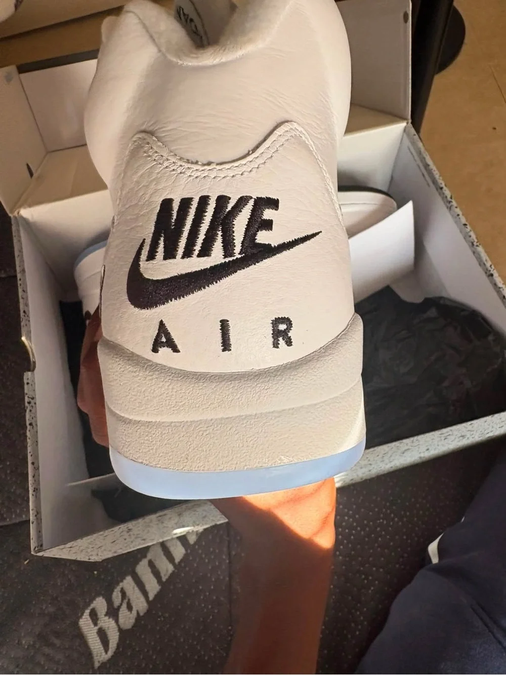 Jordan Box Label - White/Black/Metallic Silver
